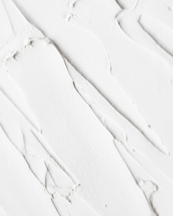 Low And Slow Bleach Kit background