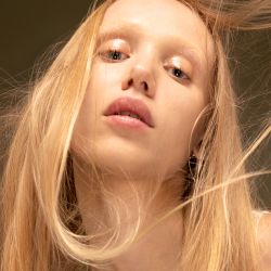 Natural Blonde Permanent Kit image