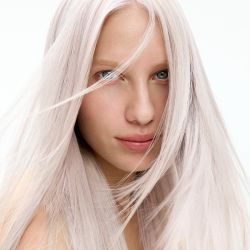 Pearlescent Shampoo And Conditioner image