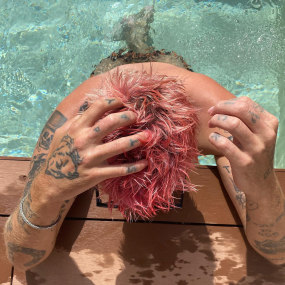 How to protect your bleached & dyed hair on holiday 
