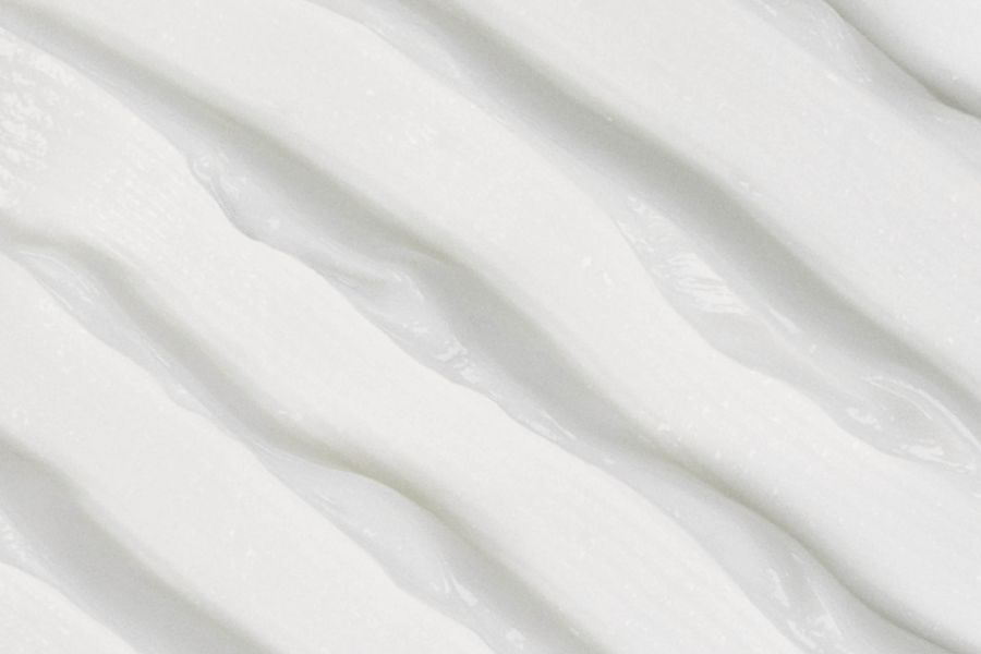 Mini Reincarnation Mask 50ml background image